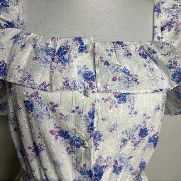 Dress Blue White Floral - Picture 2 of 3